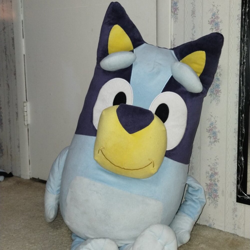 Brand new Lifesize Bluey Plush and backpack